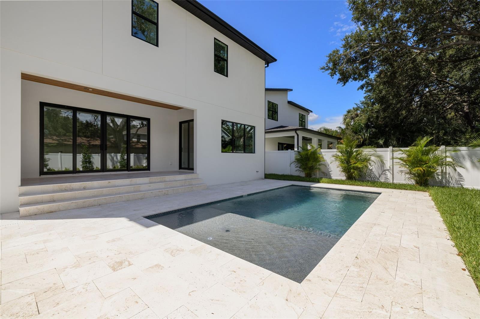 3201 W BALLAST POINT BLVD