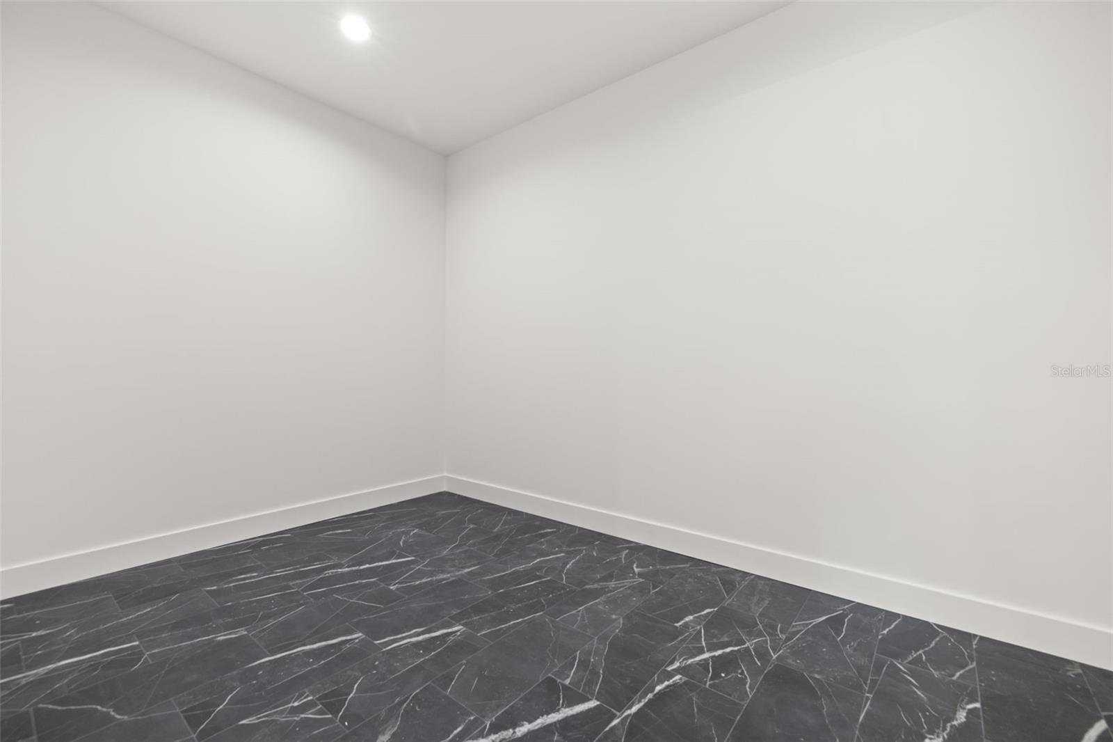 3201 W BALLAST POINT BLVD