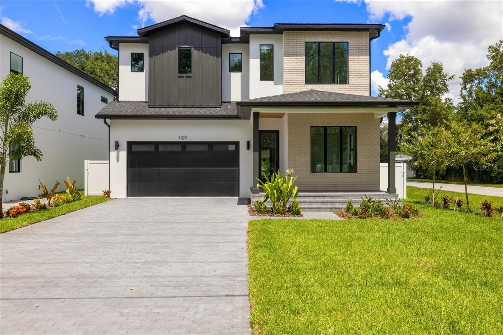 3201 W BALLAST POINT BLVD