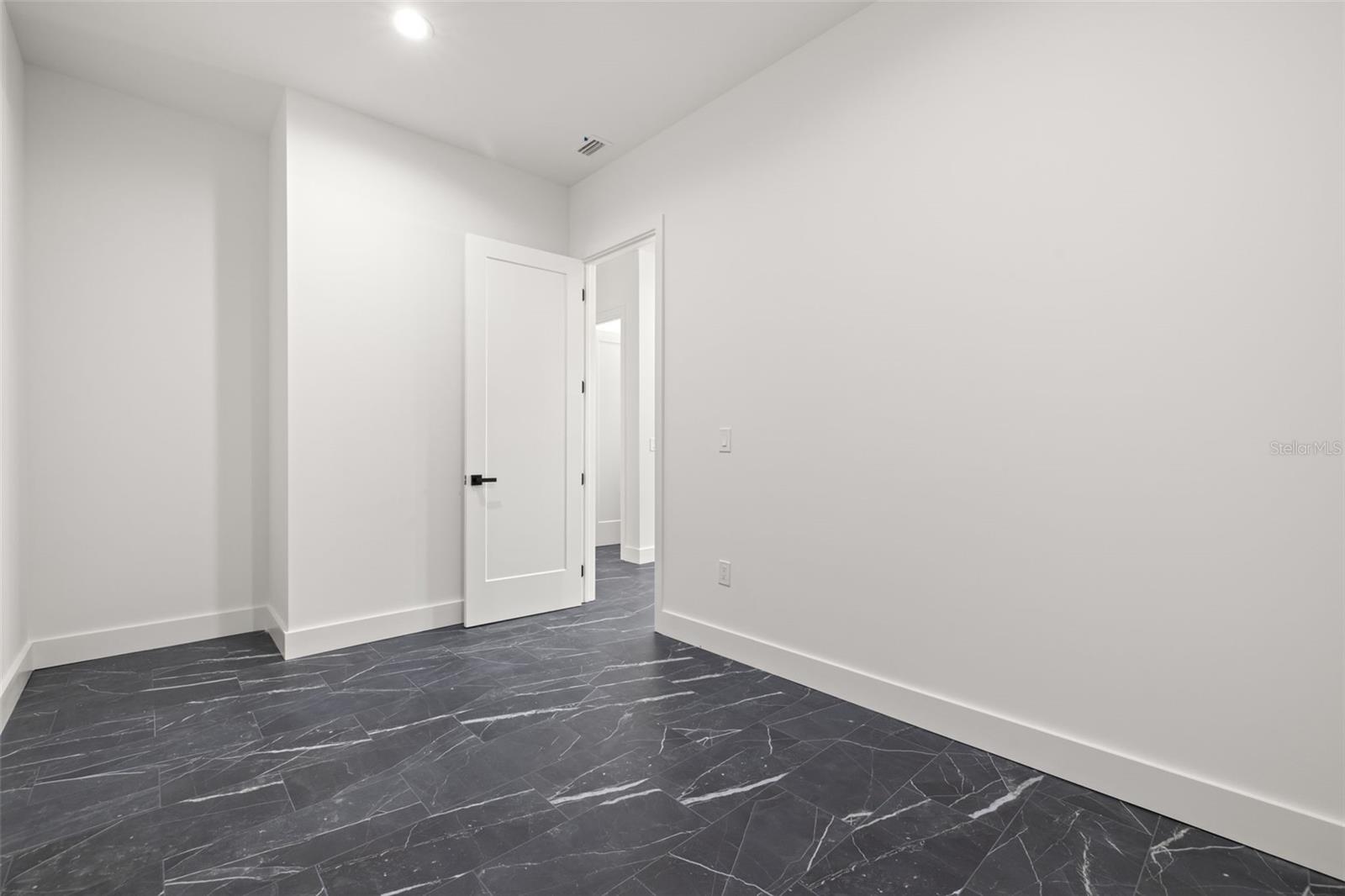 3201 W BALLAST POINT BLVD