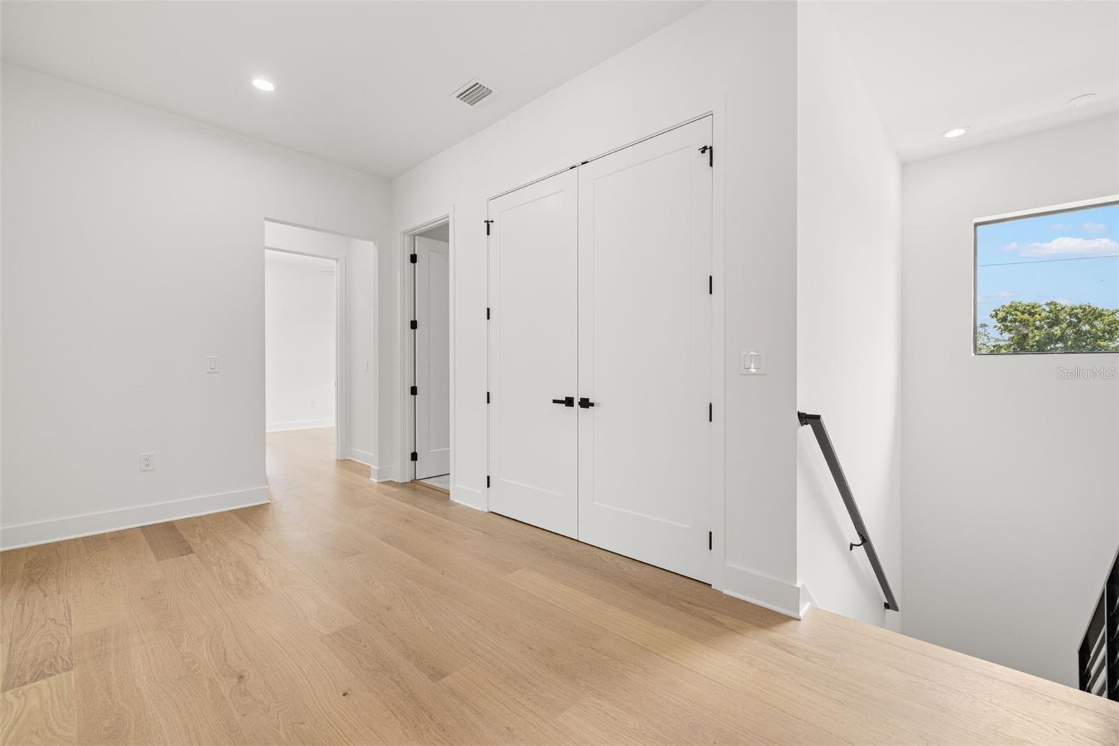 3201 W BALLAST POINT BLVD