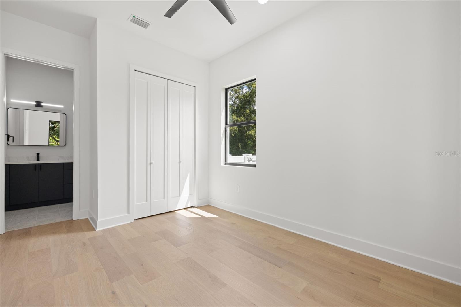 3201 W BALLAST POINT BLVD