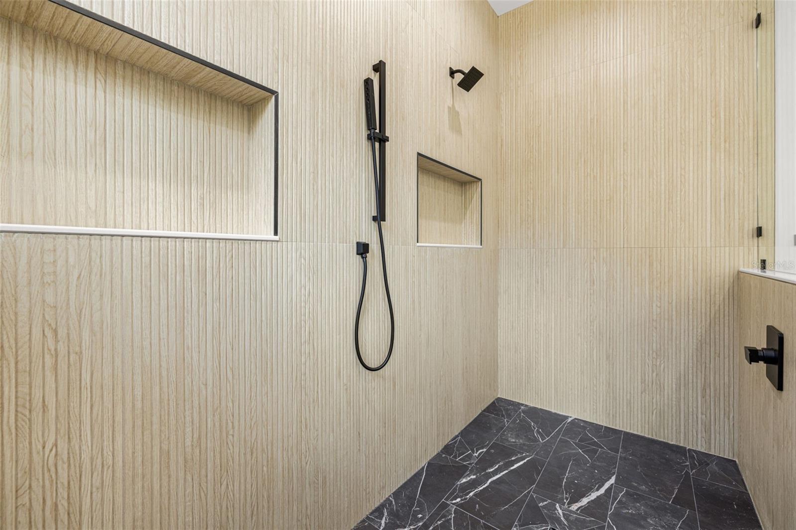 3201 W BALLAST POINT BLVD