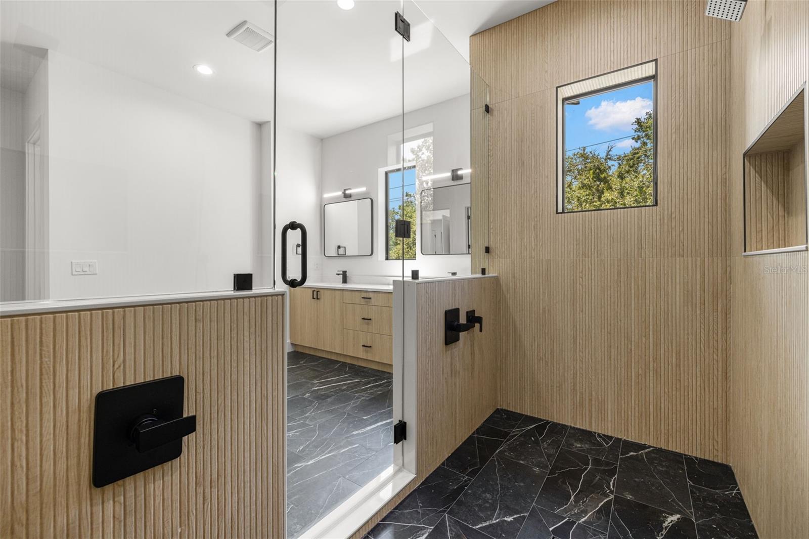 3201 W BALLAST POINT BLVD