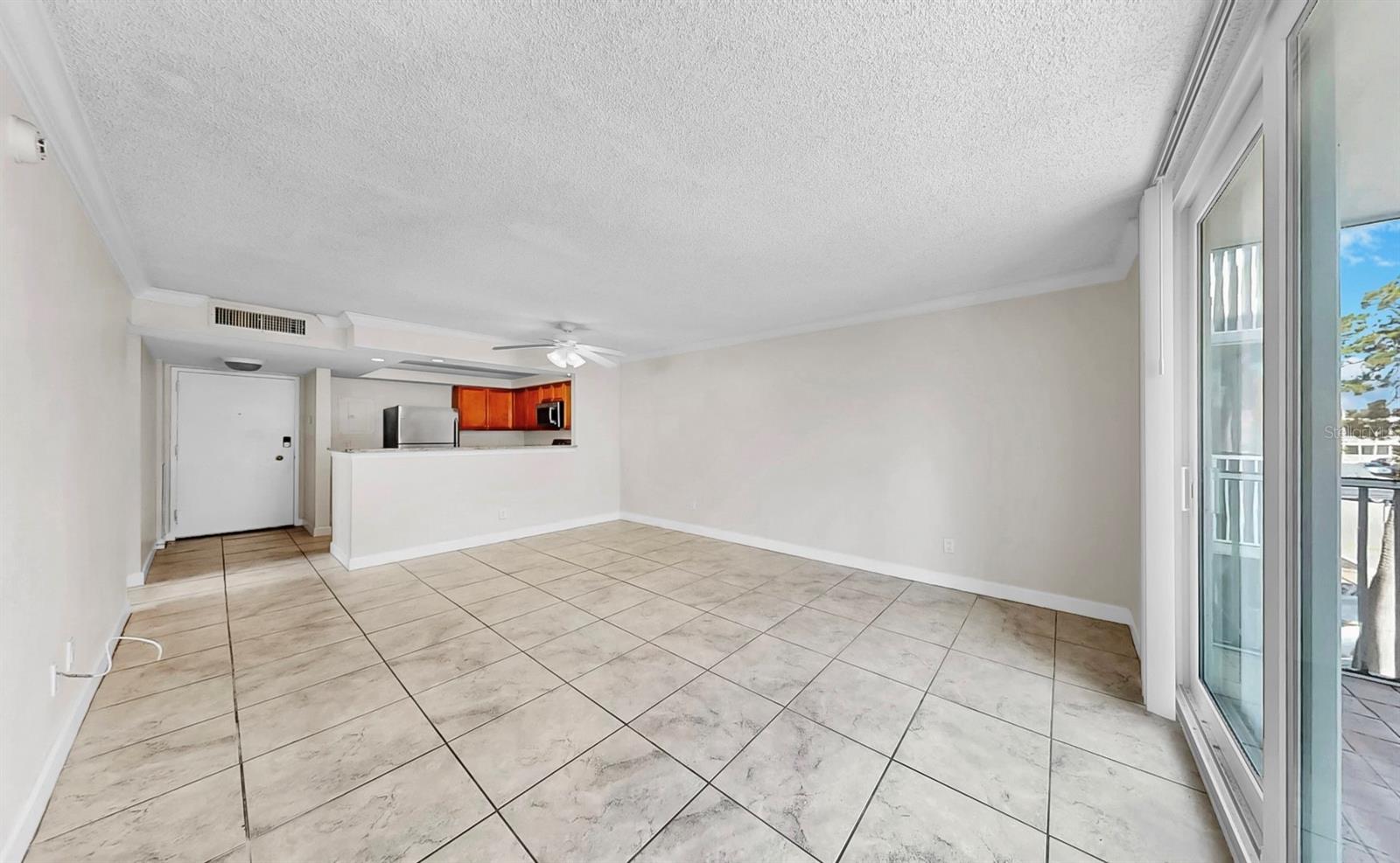 2700 COCONUT BAY LN #427