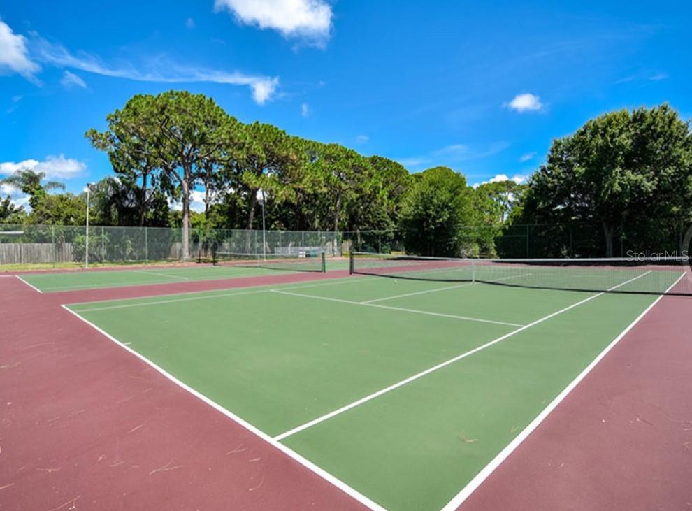 2700 COCONUT BAY LN #427