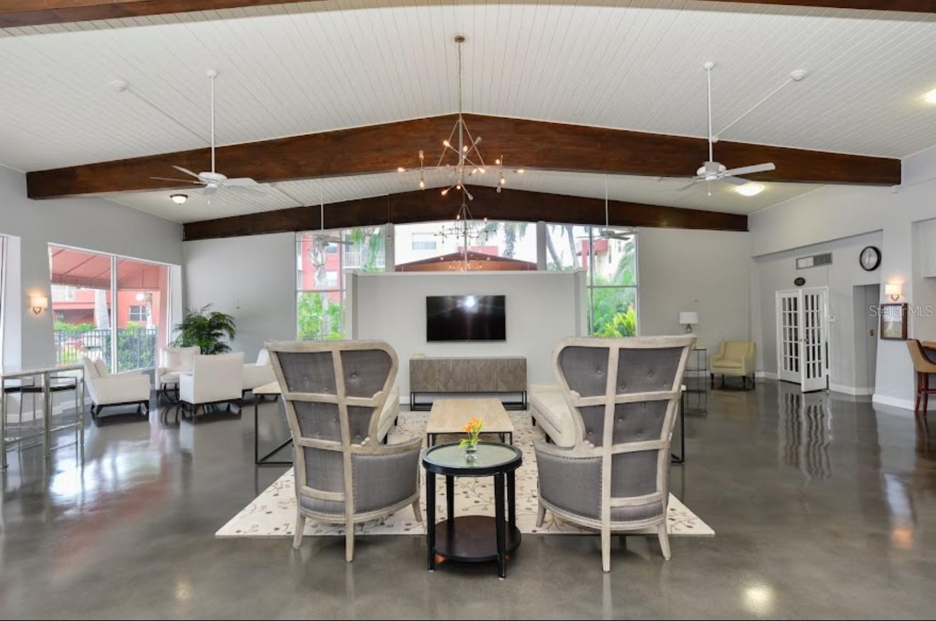 2700 COCONUT BAY LN #427