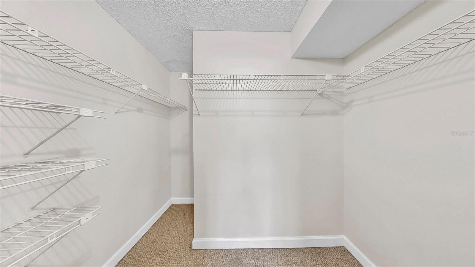 2700 COCONUT BAY LN #427