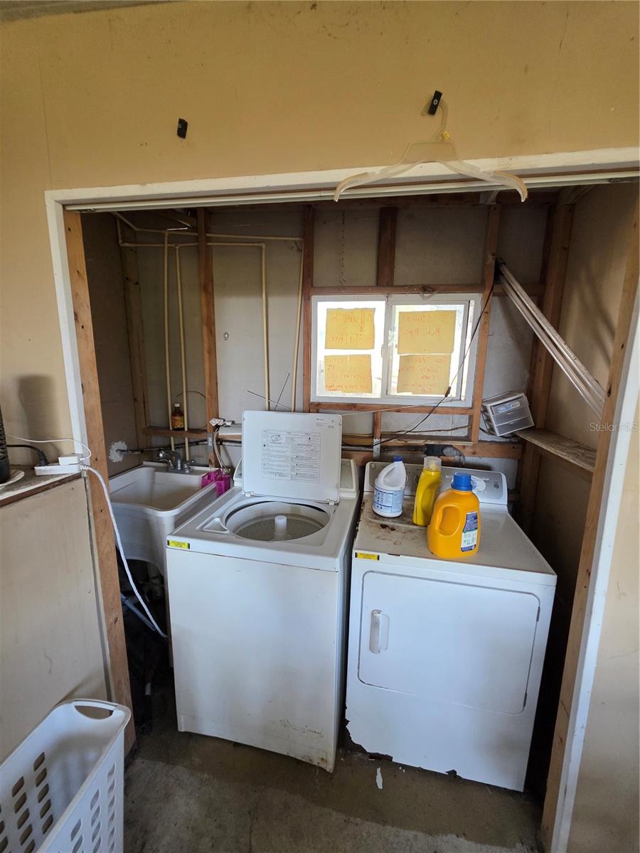 5623 GOLDEN NUGGET ST