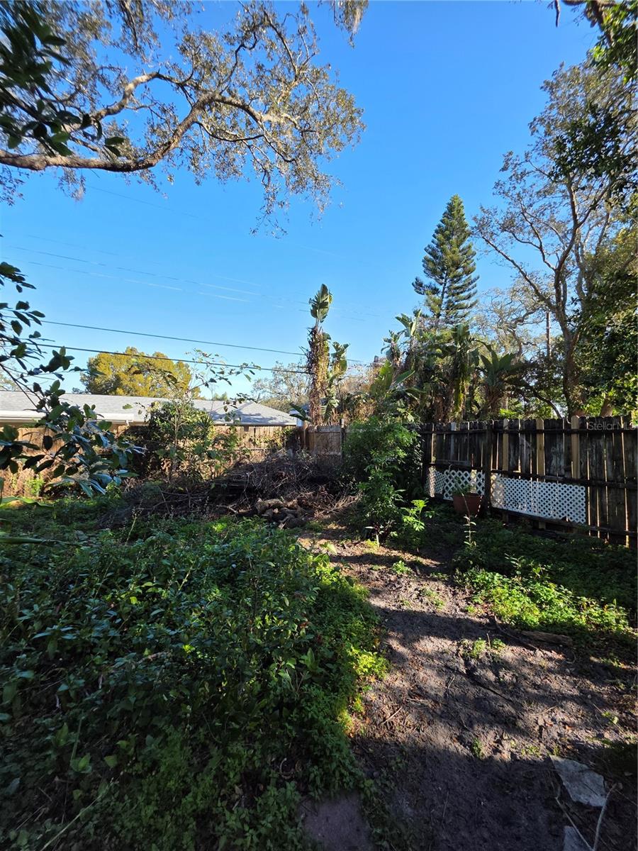 5623 GOLDEN NUGGET ST