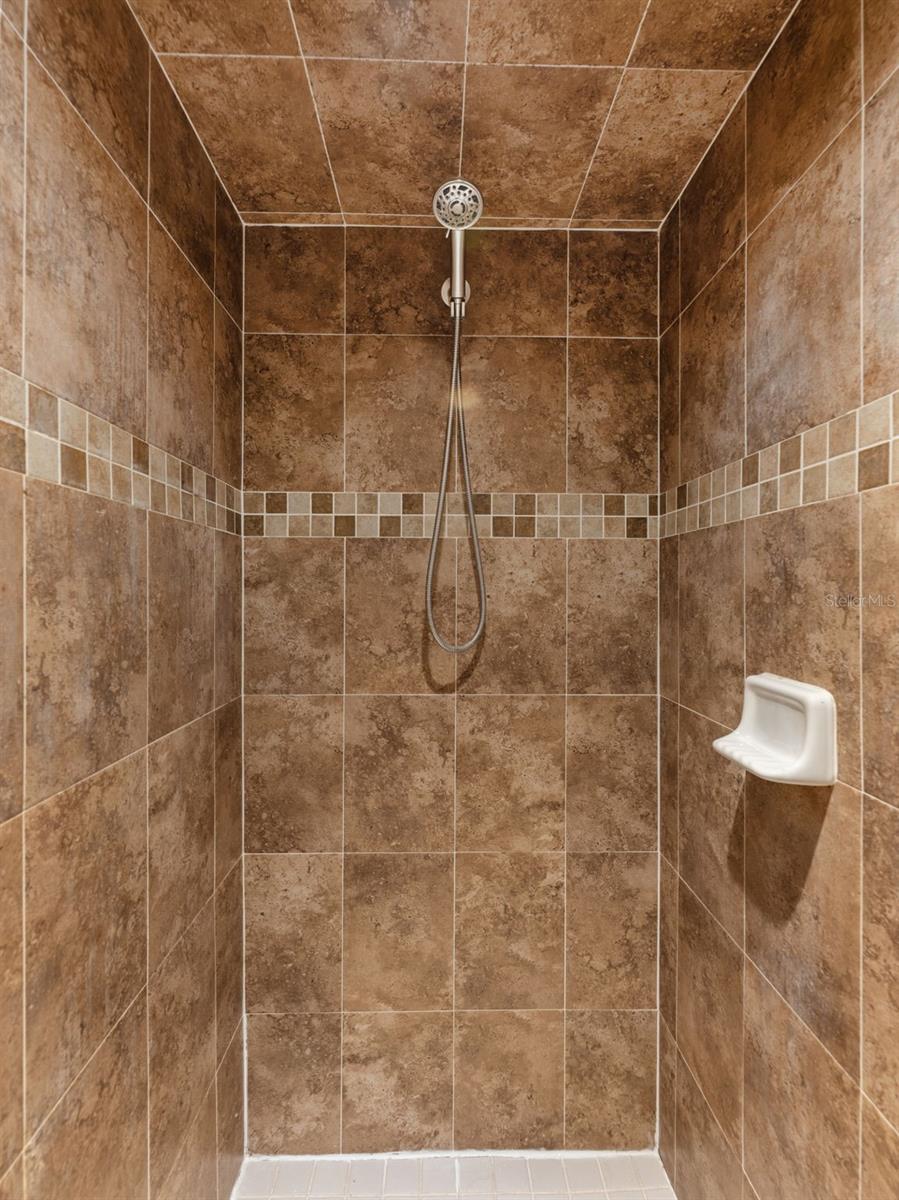 27540 DESERT WILLOW WAY