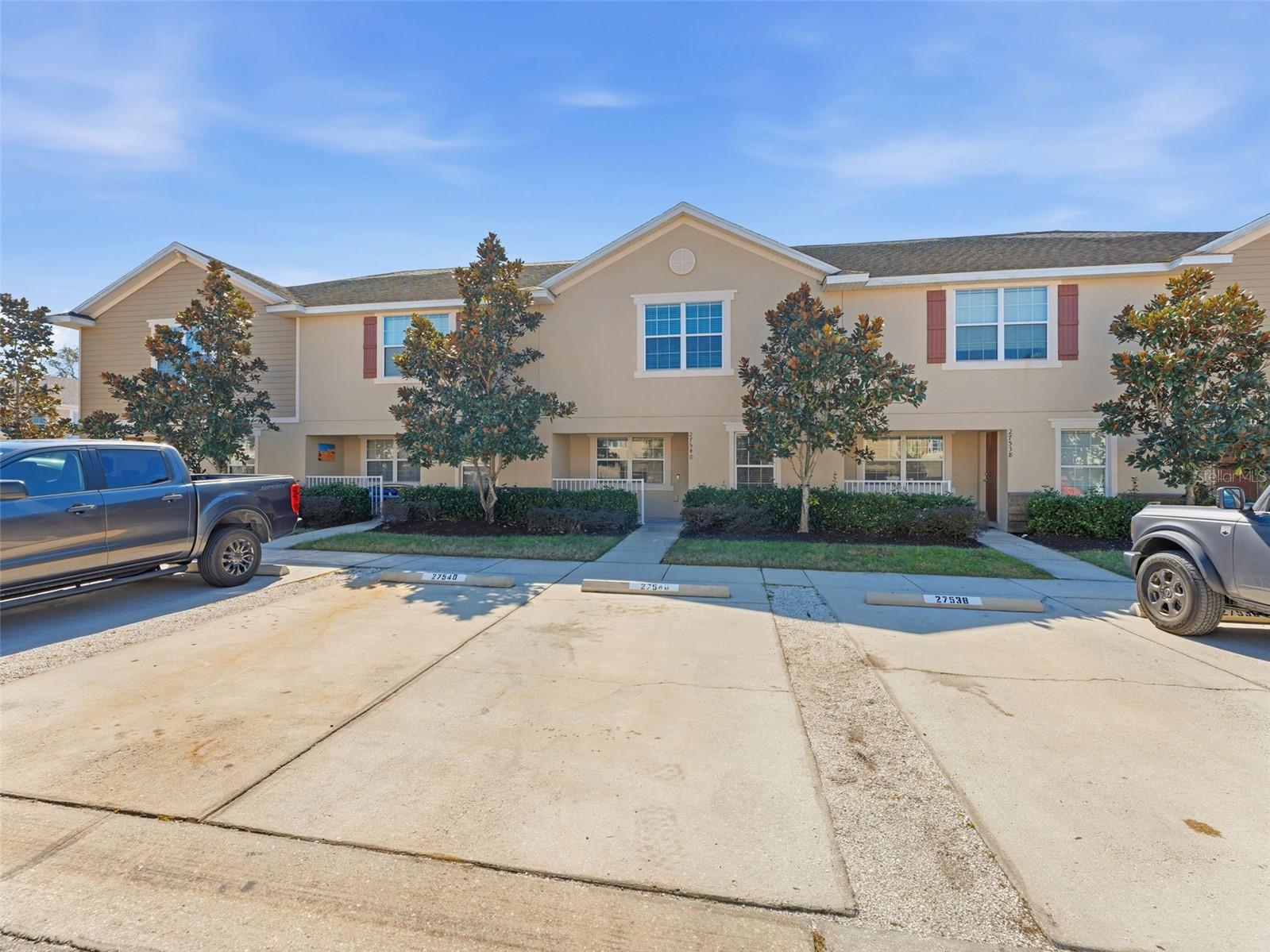 27540 DESERT WILLOW WAY