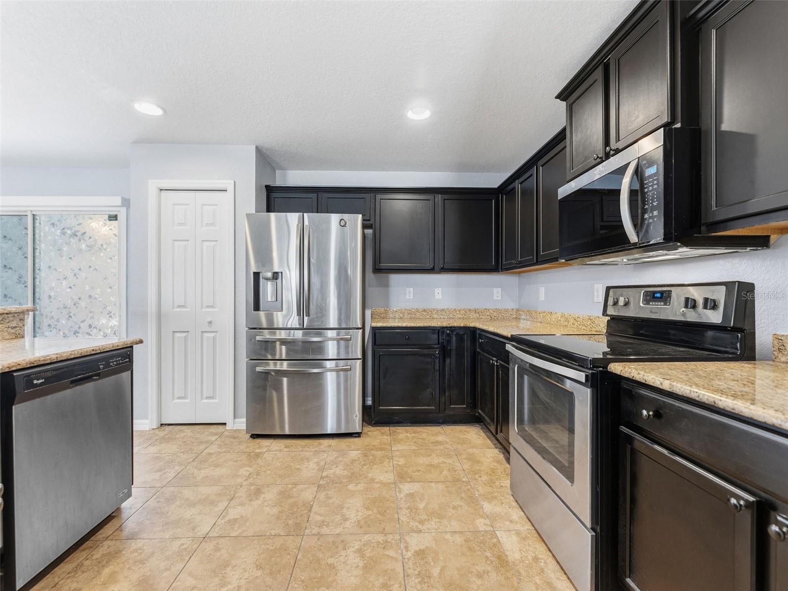 27540 DESERT WILLOW WAY