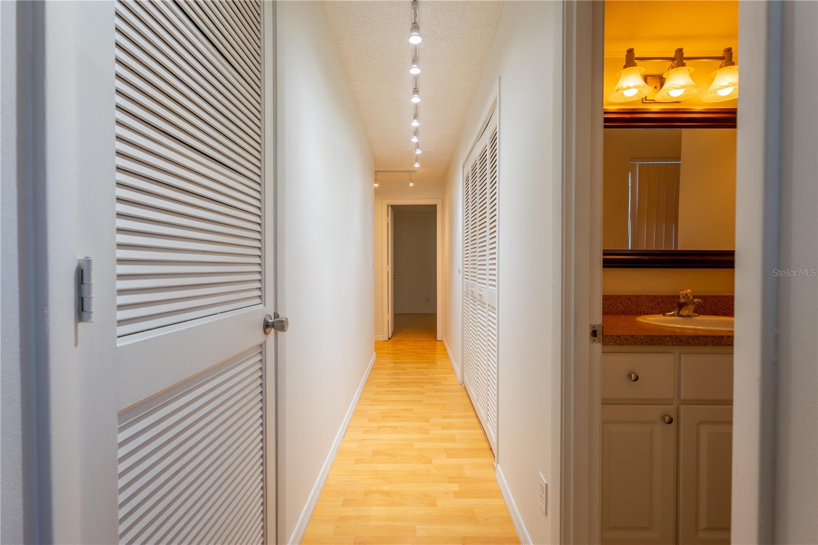 6860 WHITMAN CT #32B