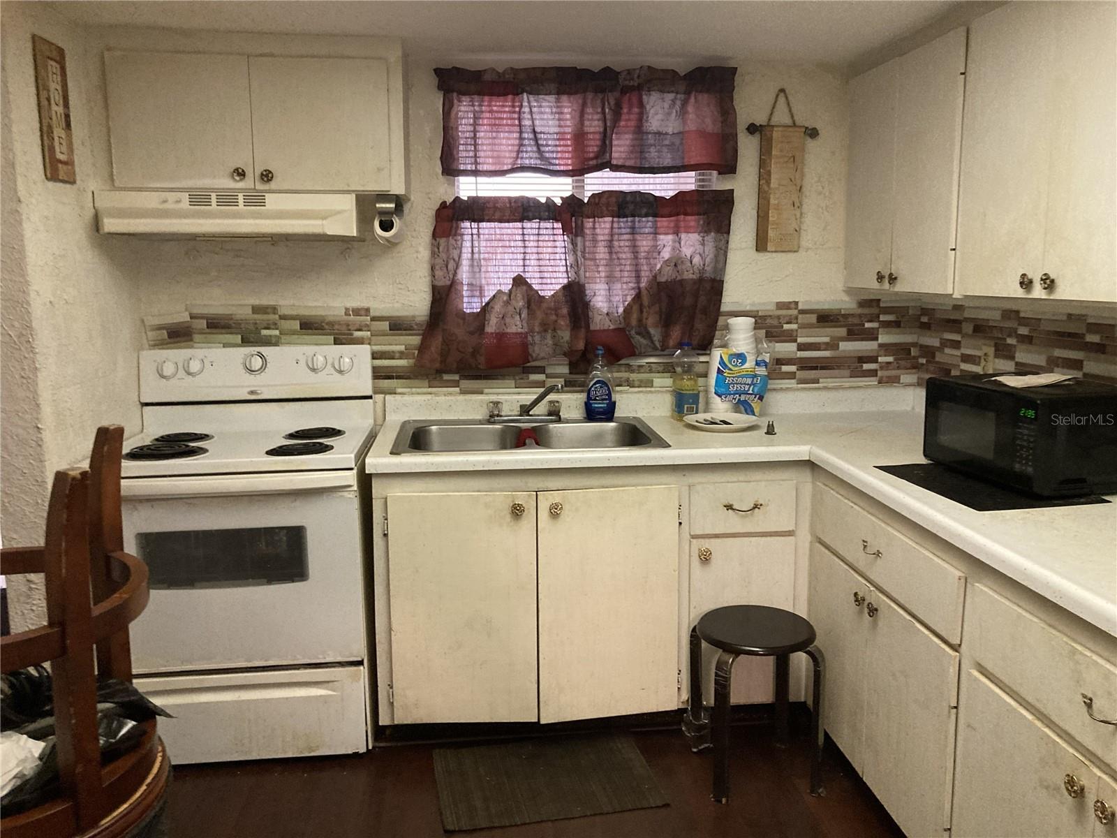 4164 HERON WAY #208
