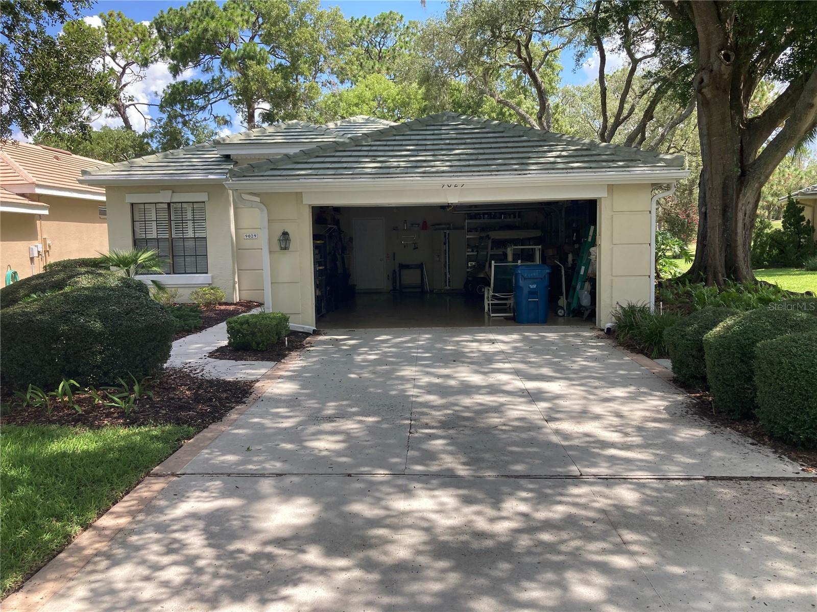 9029 PENELOPE DR