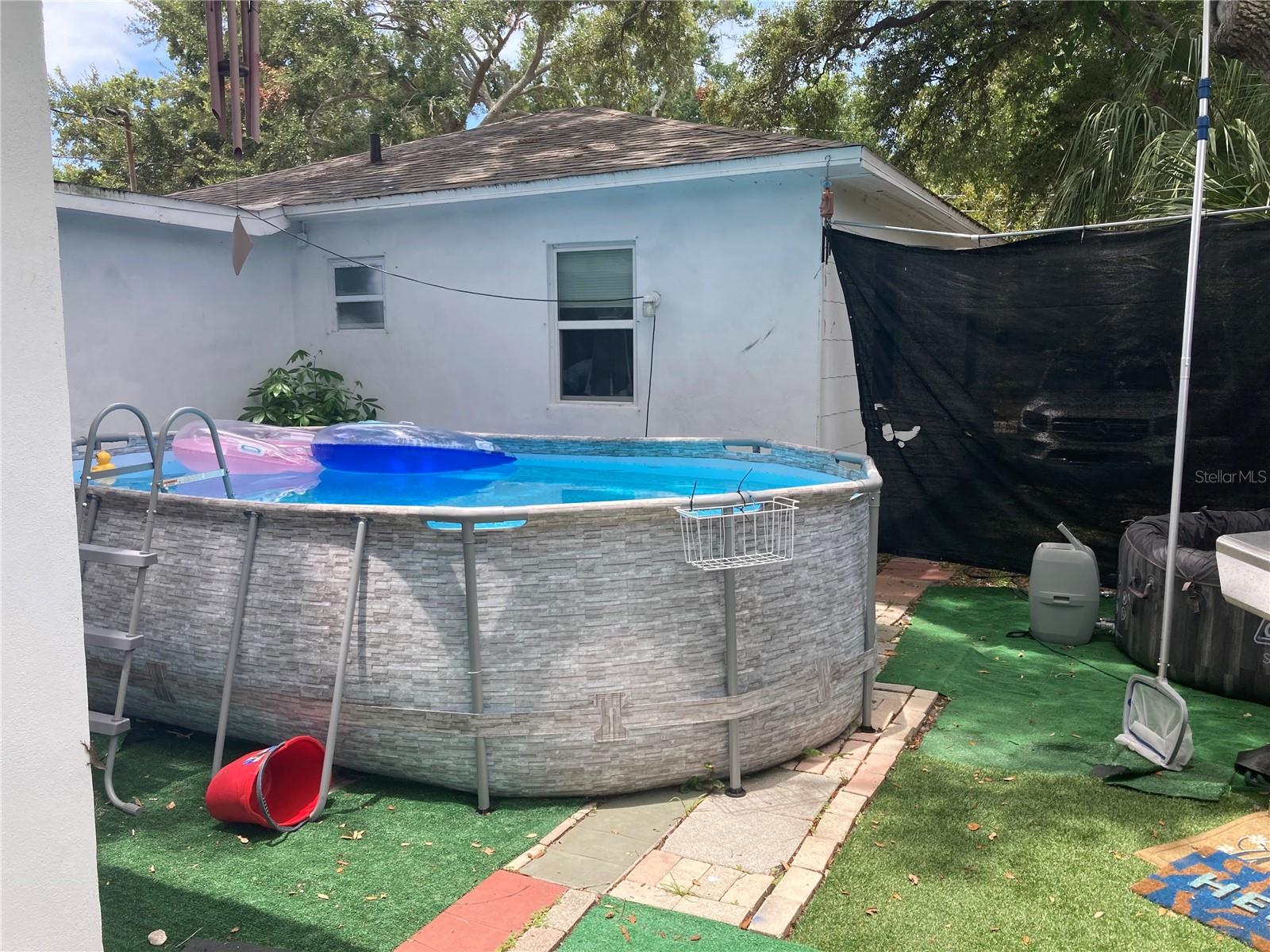 1803 SPRINGTIME AVE