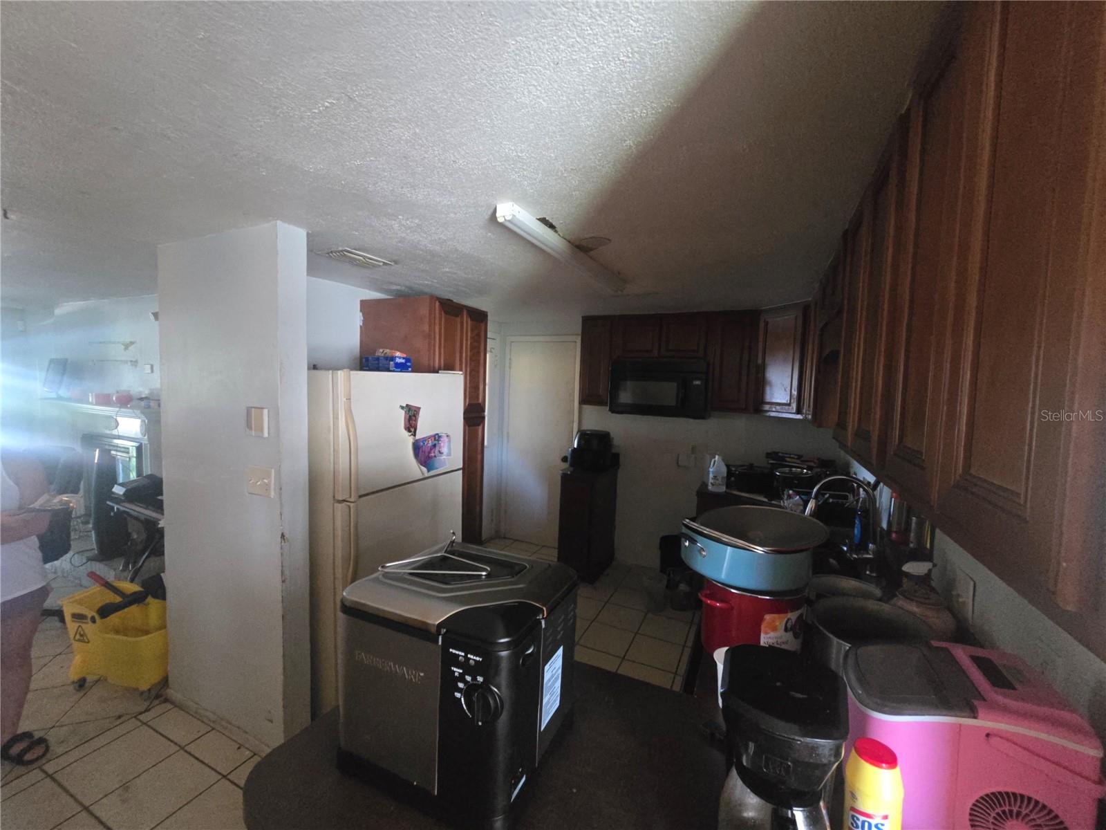 3016 FLETCHER AVE