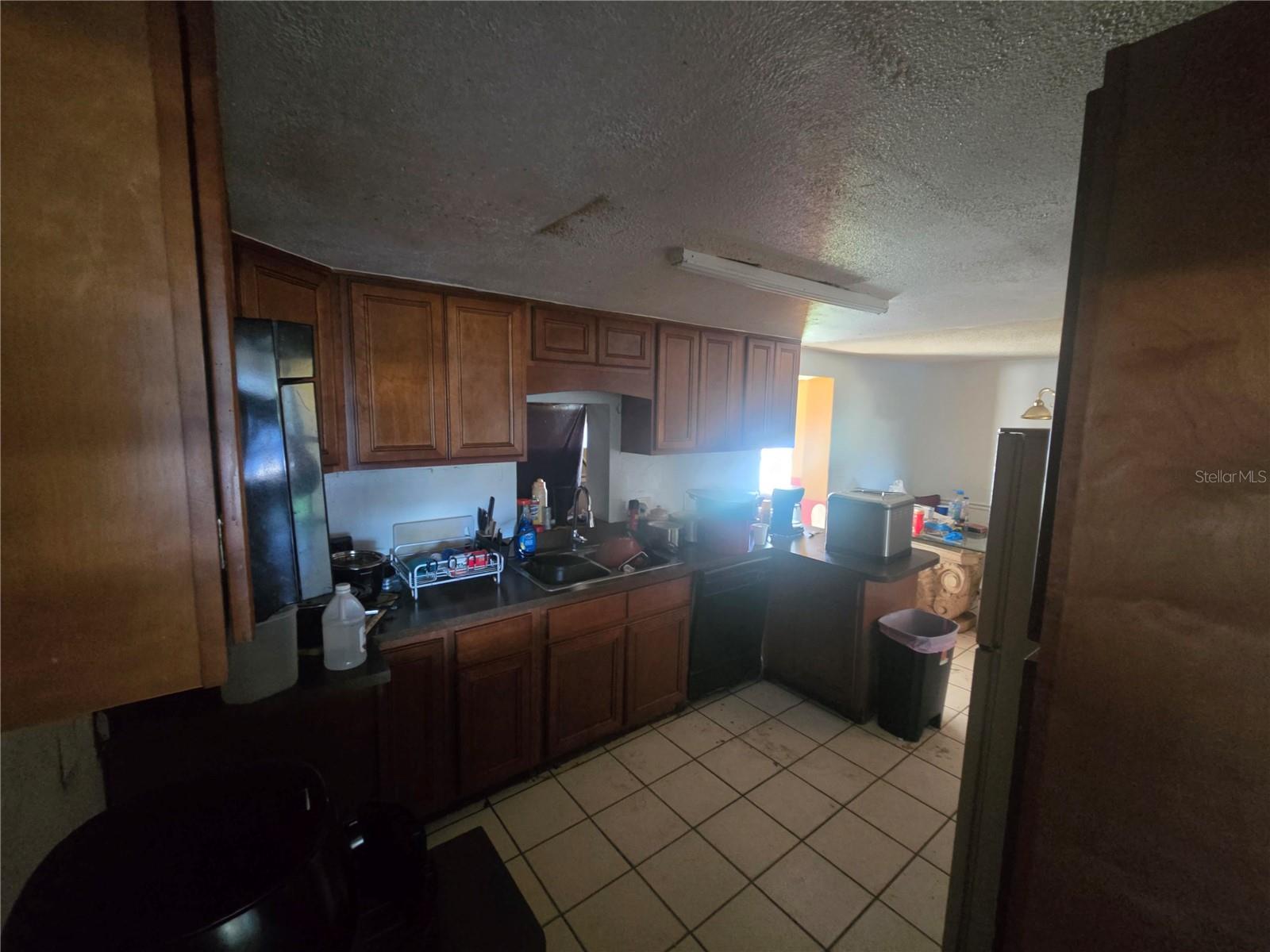 3016 FLETCHER AVE