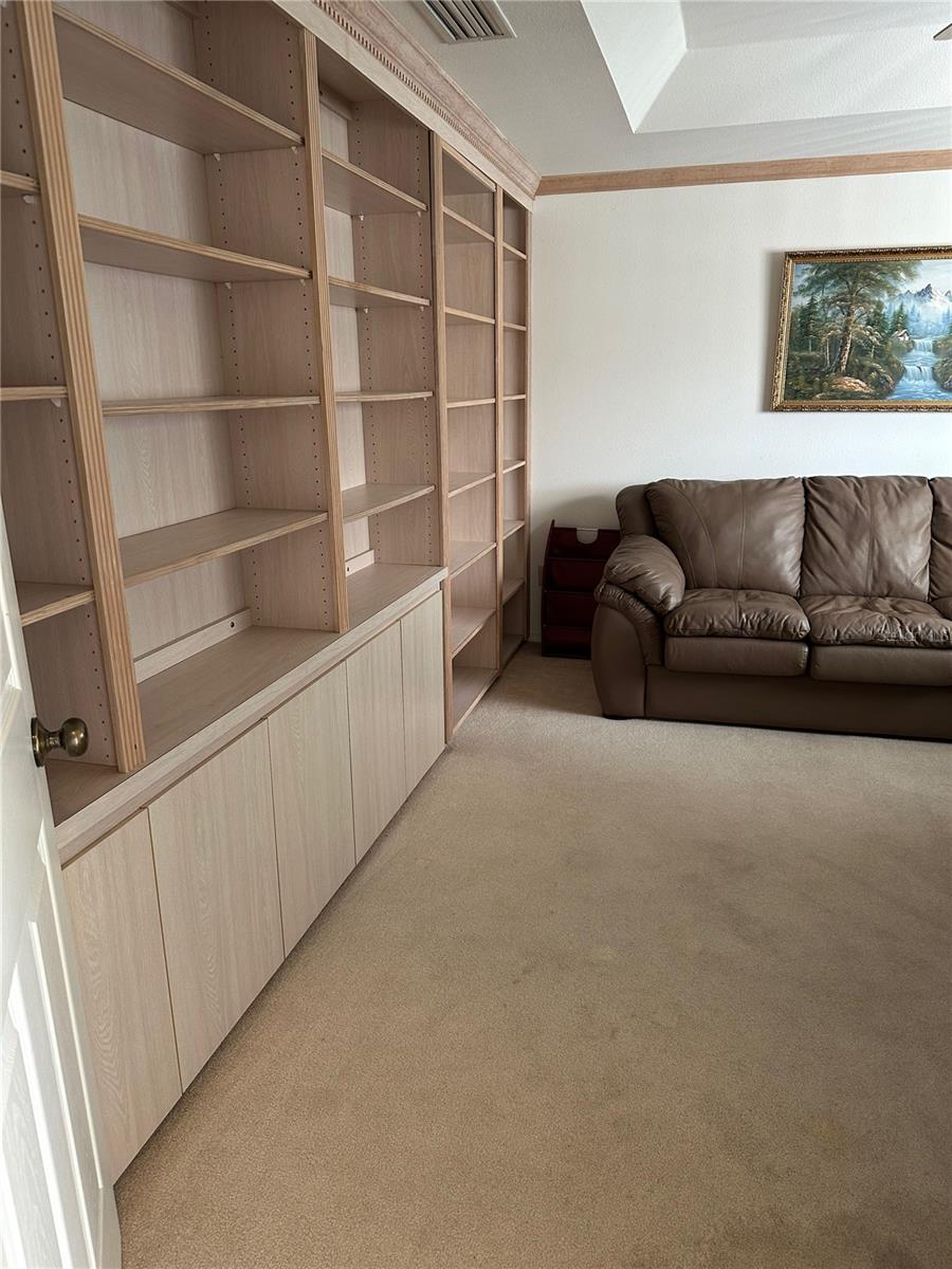 2210 UTOPIAN DR E #309