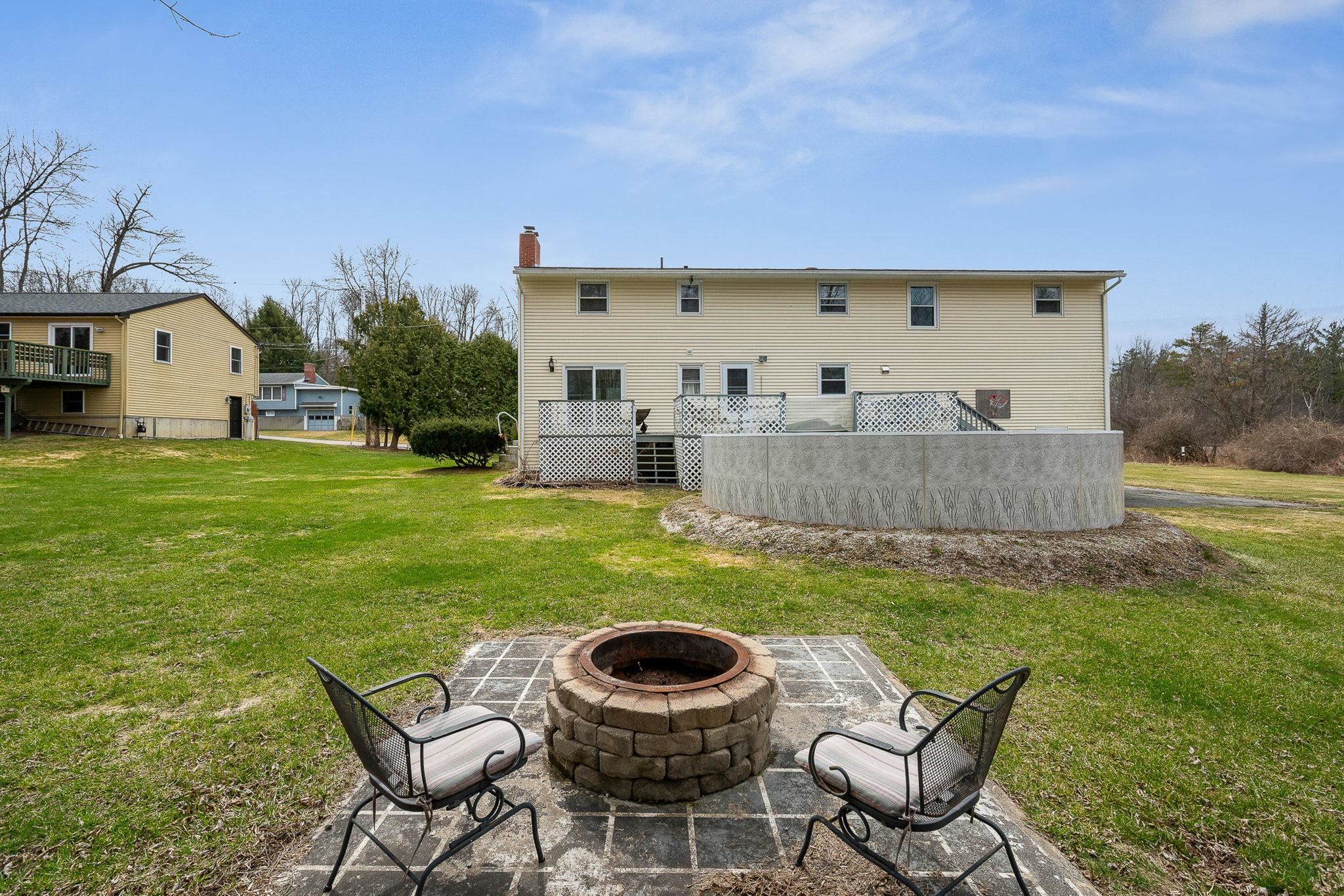 166 Lakeview Drive