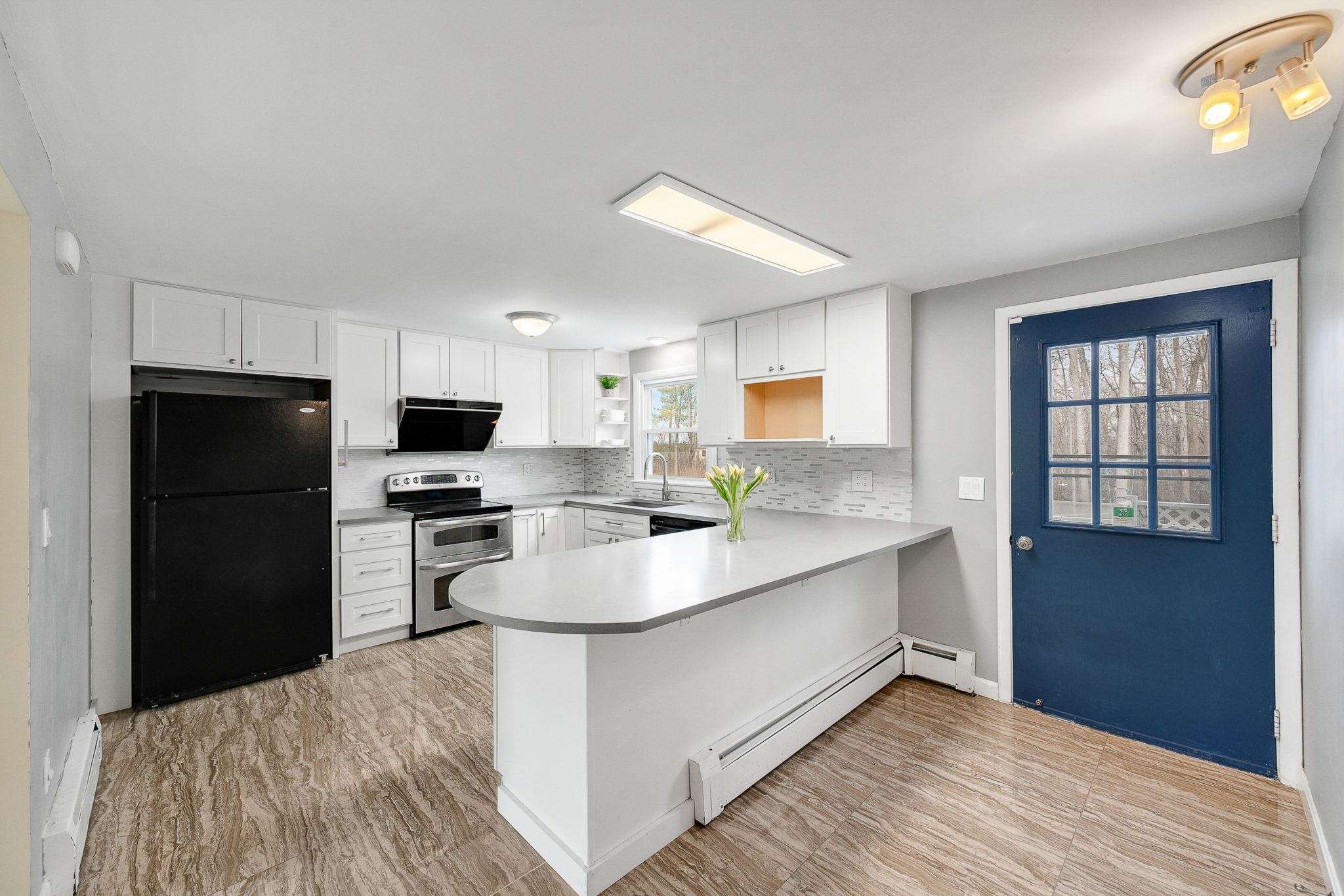 166 Lakeview Drive