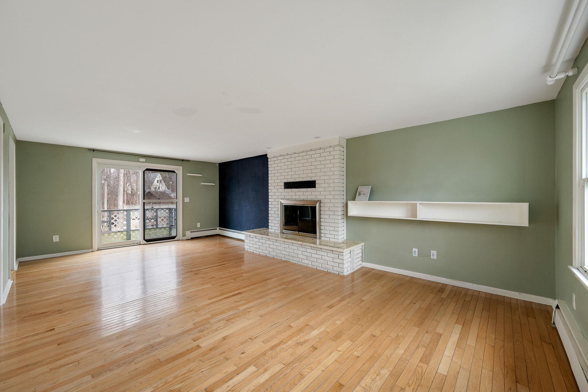 166 Lakeview Drive