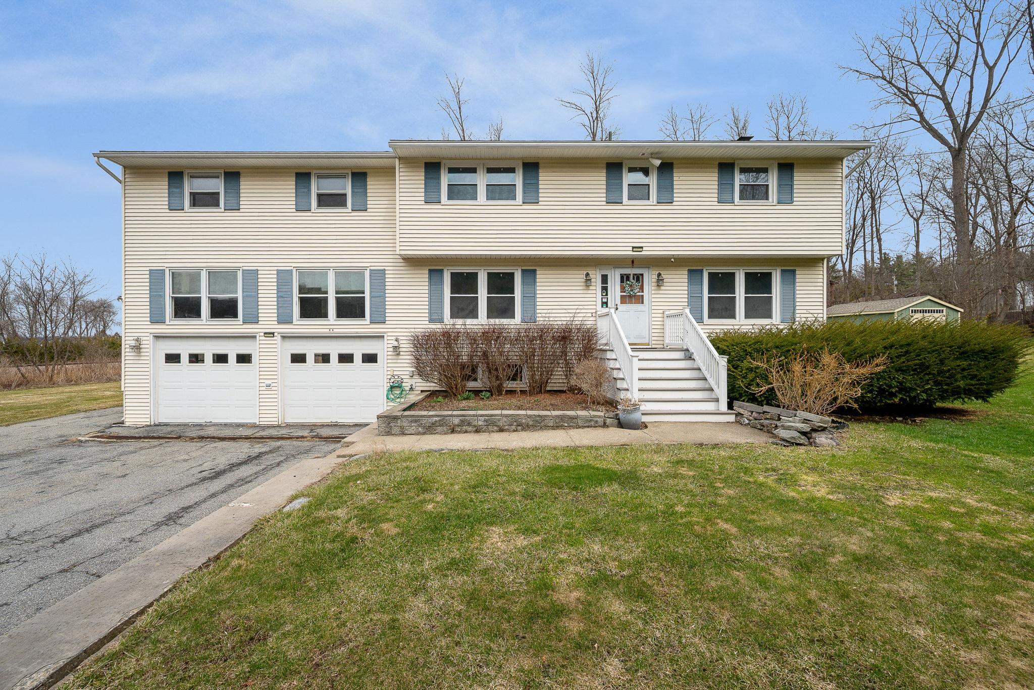 166 Lakeview Drive