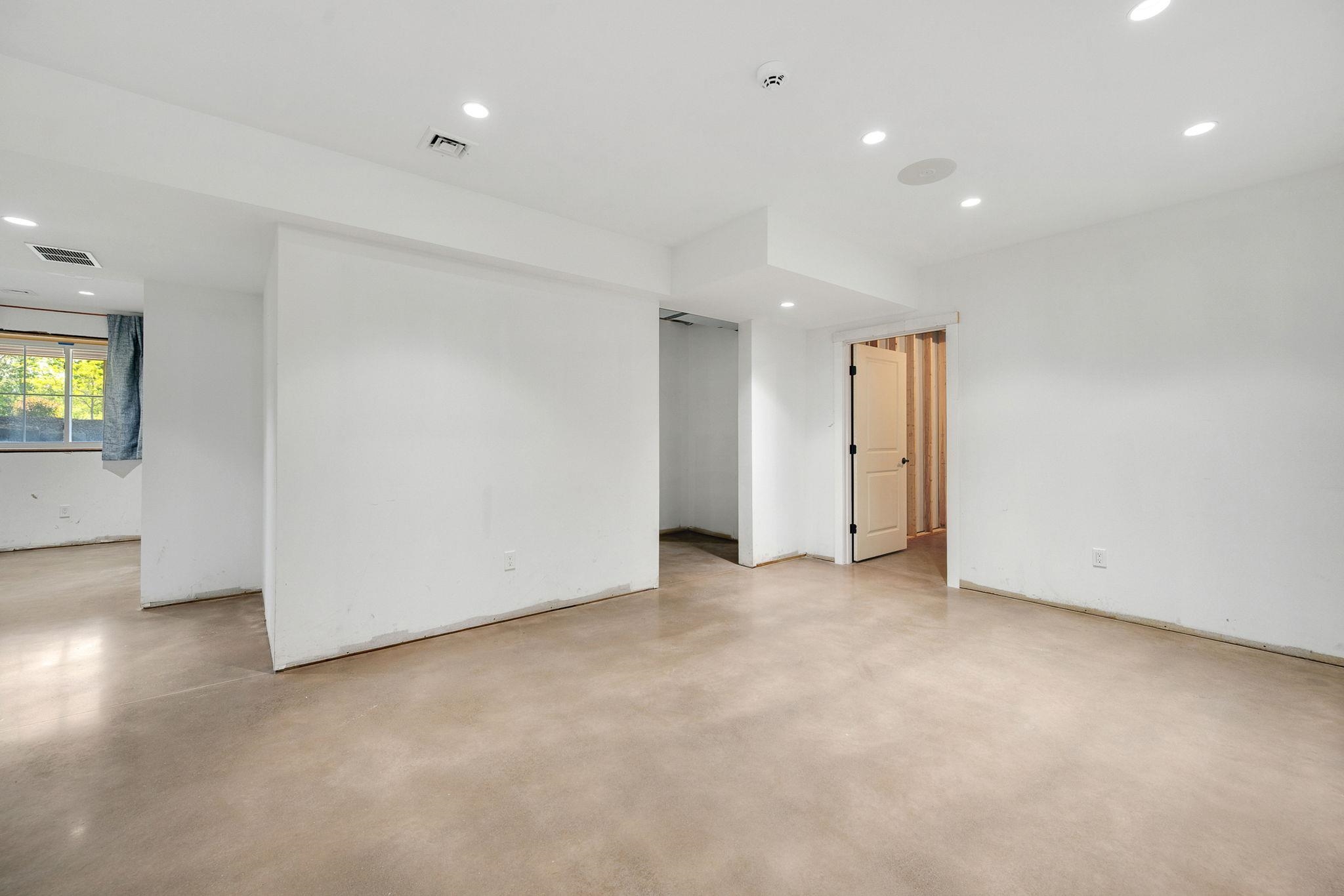 225 Midland Avenue