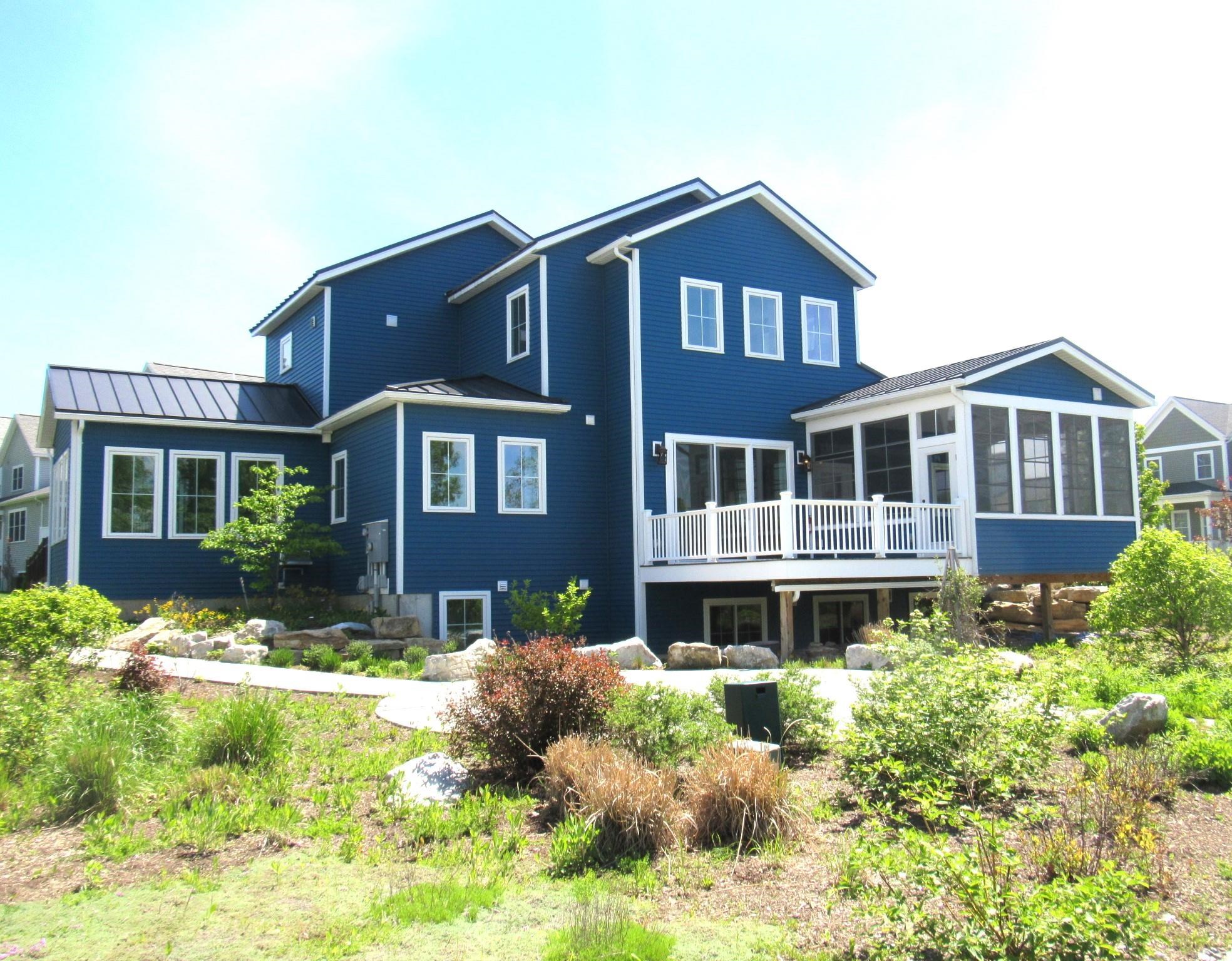 225 Midland Avenue
