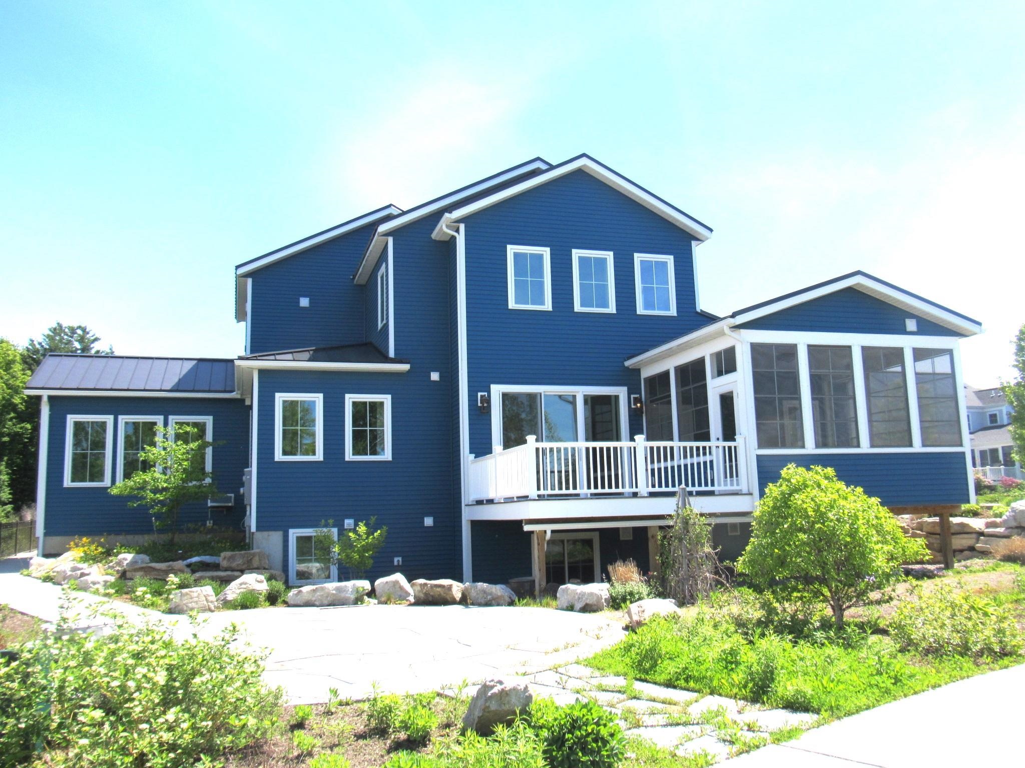 225 Midland Avenue