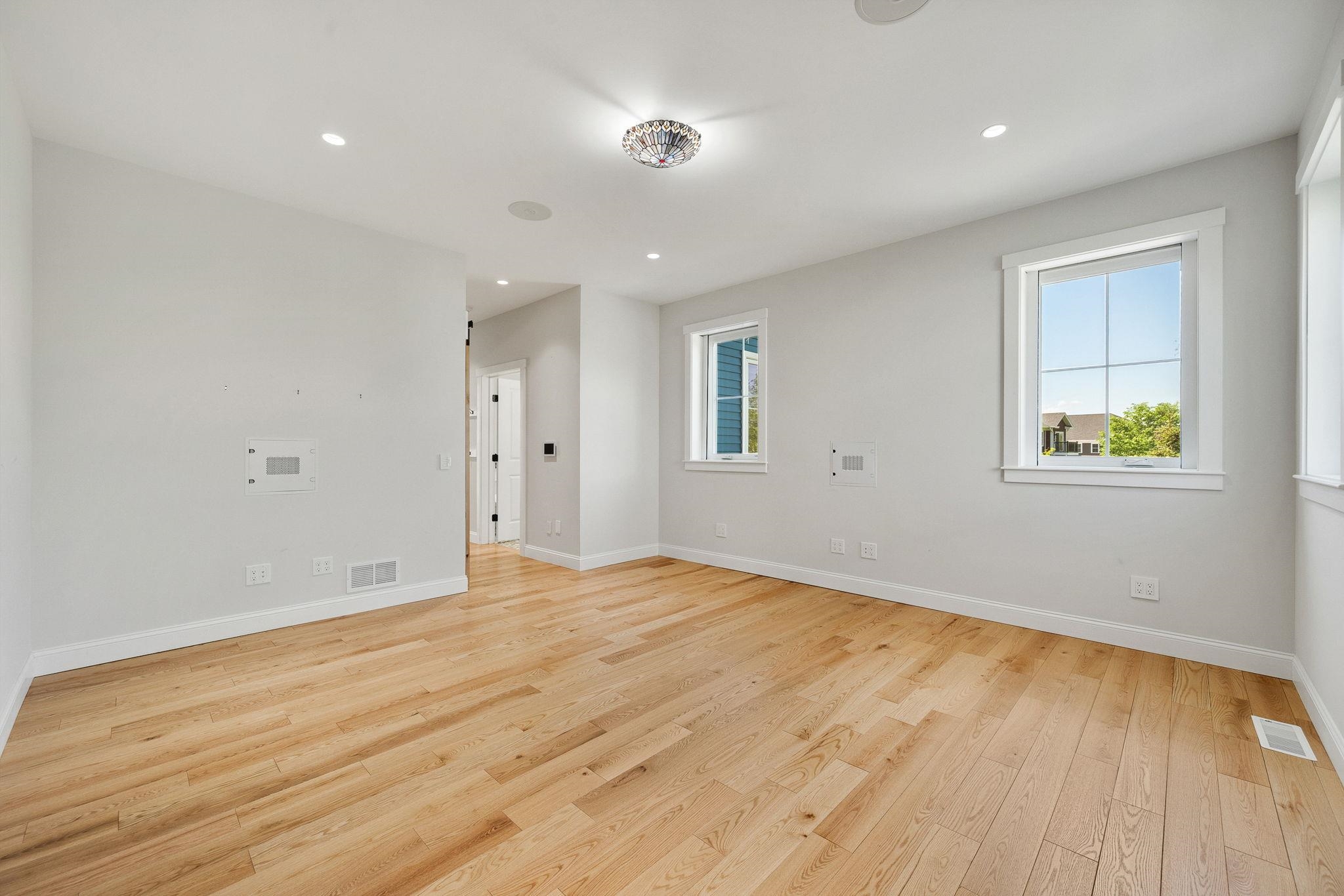225 Midland Avenue