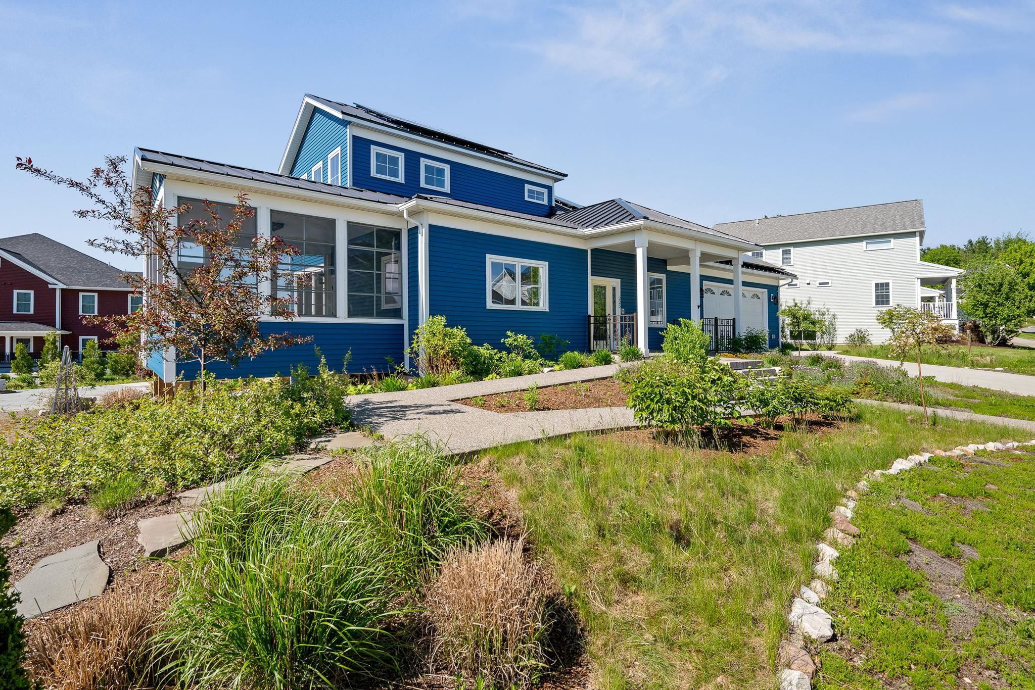 225 Midland Avenue