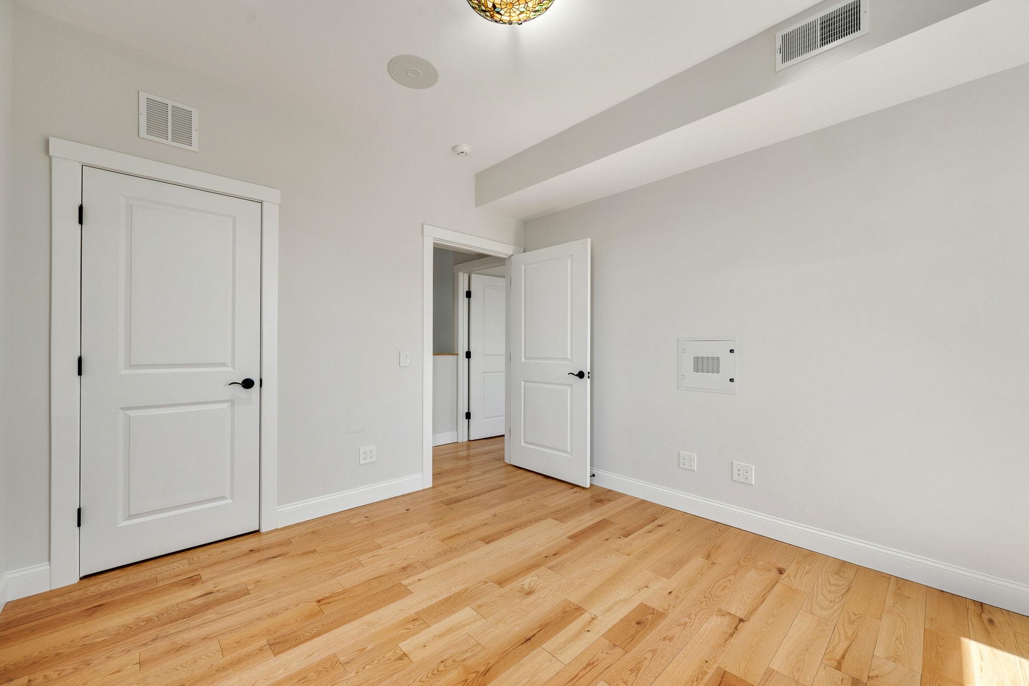 225 Midland Avenue