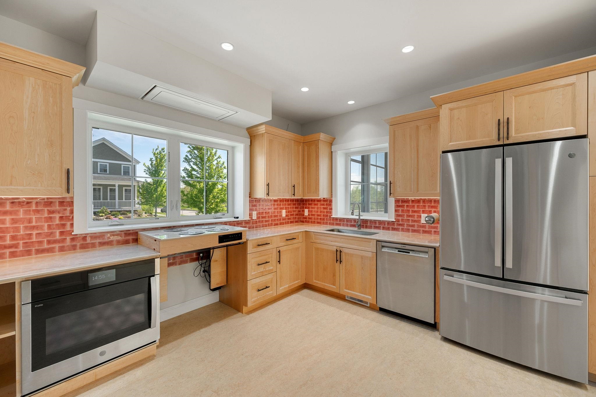225 Midland Avenue