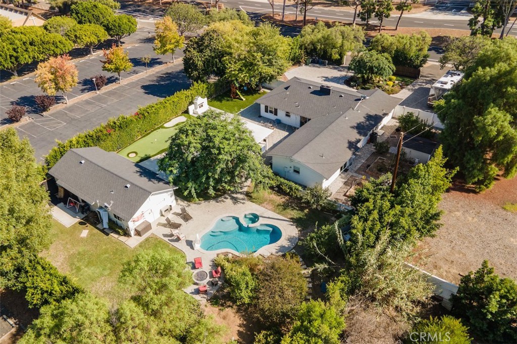 2255 Palos Verdes Drive N