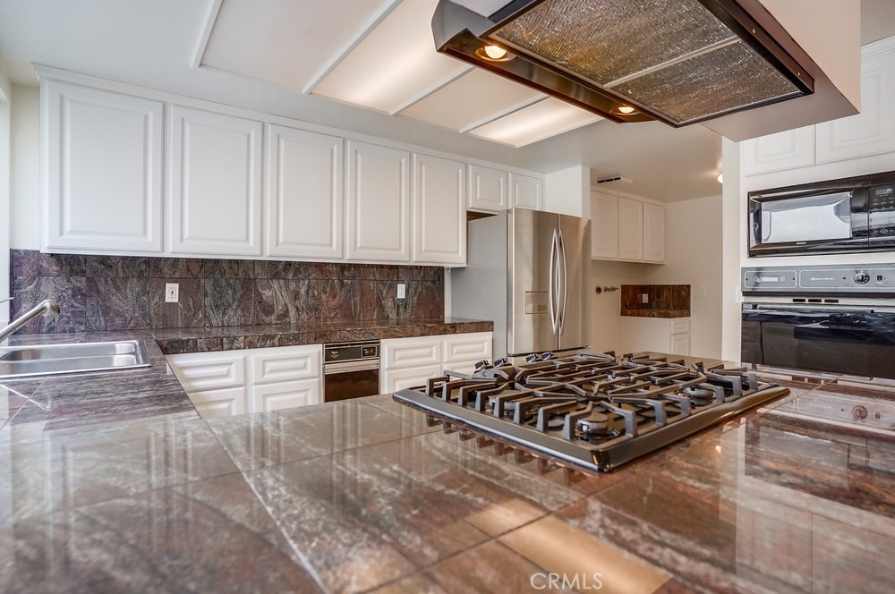 2113 W 25th Street 2