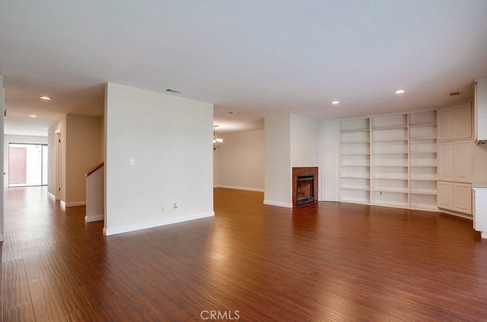 2113 W 25th Street 2