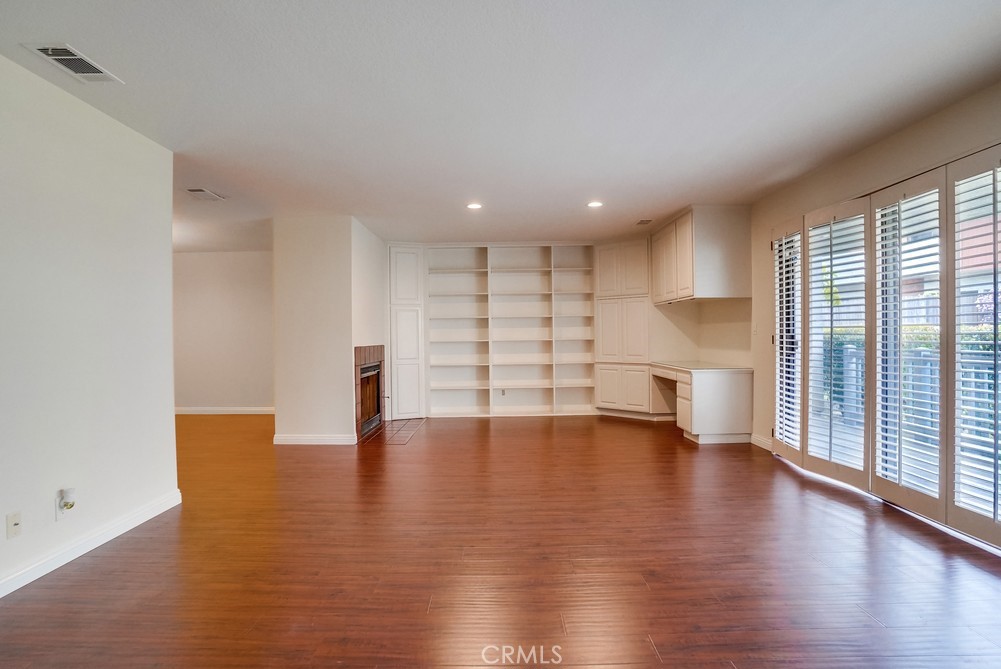 2113 W 25th Street 2