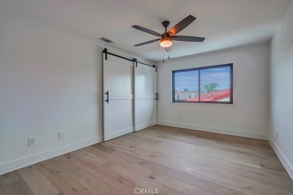 21975 Strawberry Lane