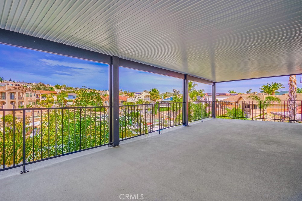 21975 Strawberry Lane