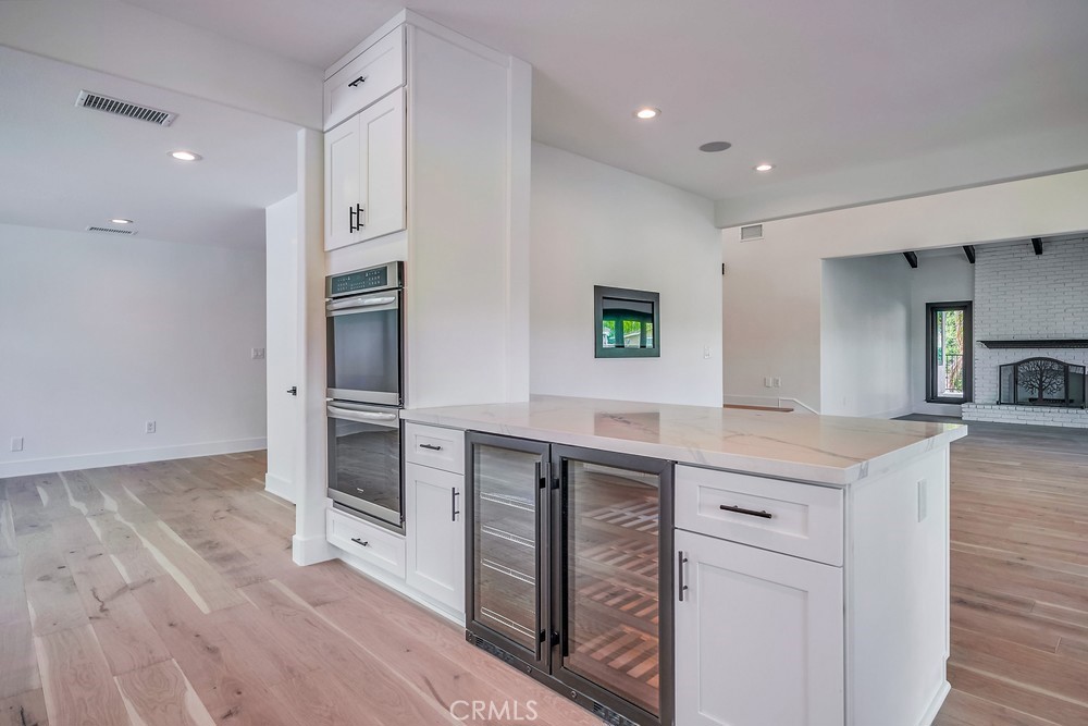 21975 Strawberry Lane