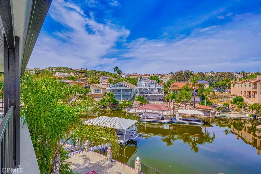 21975 Strawberry Lane