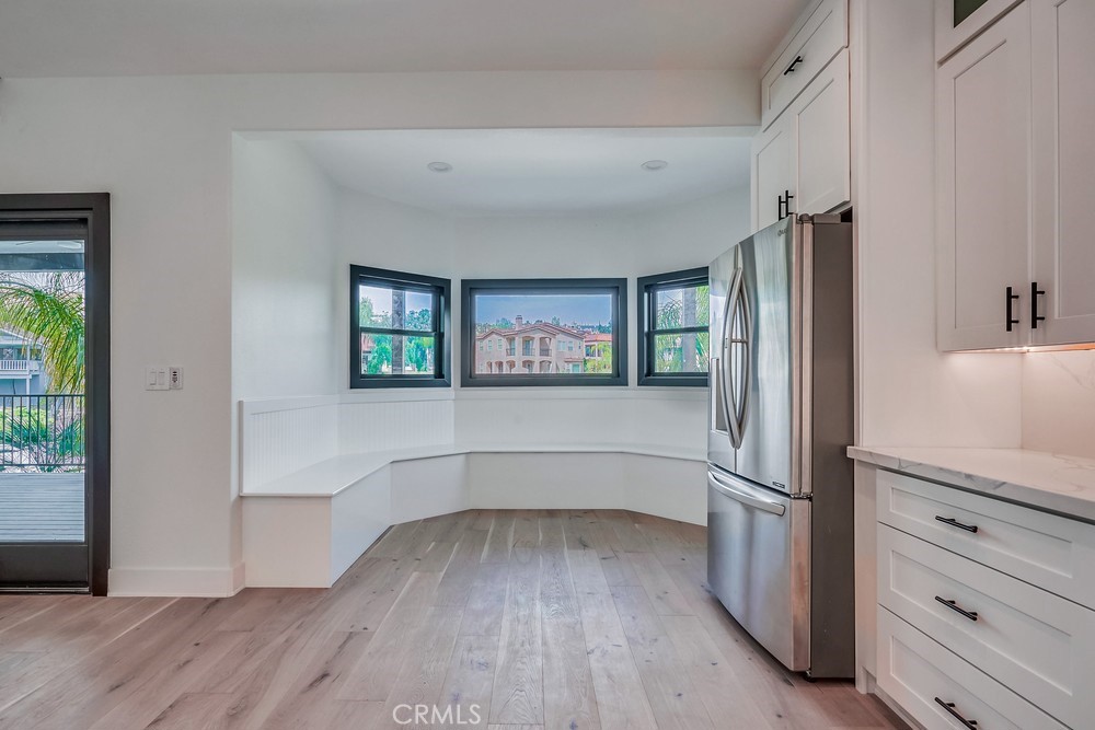 21975 Strawberry Lane