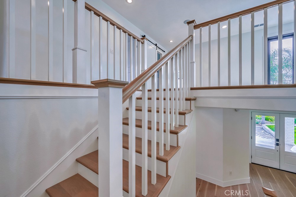 21975 Strawberry Lane