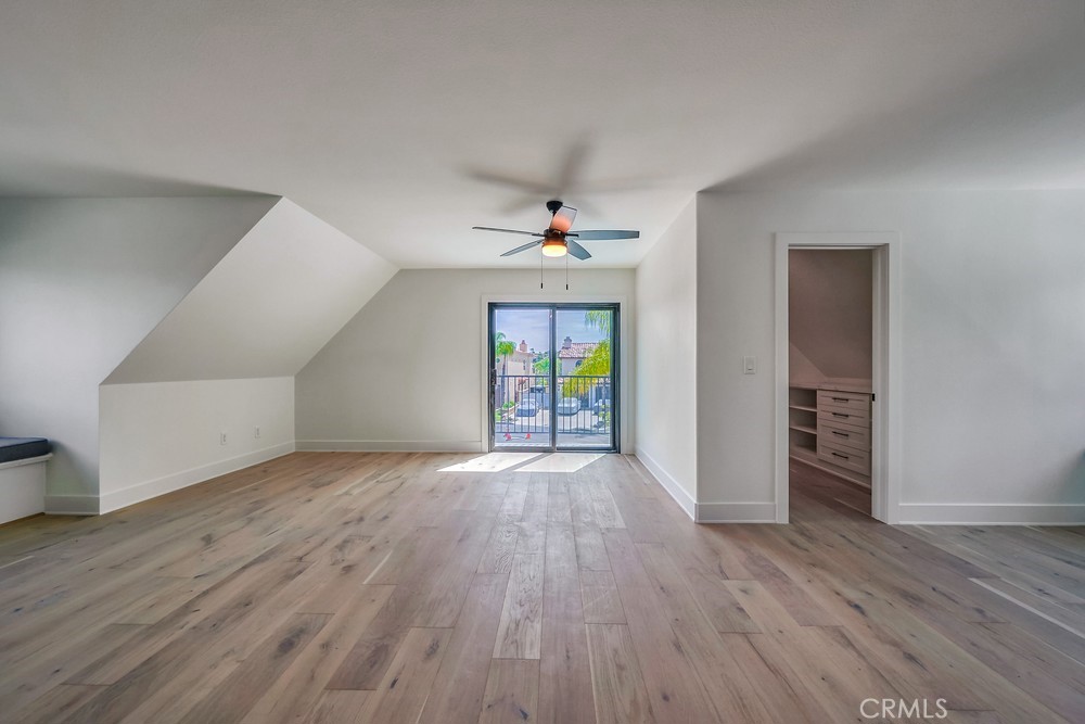 21975 Strawberry Lane