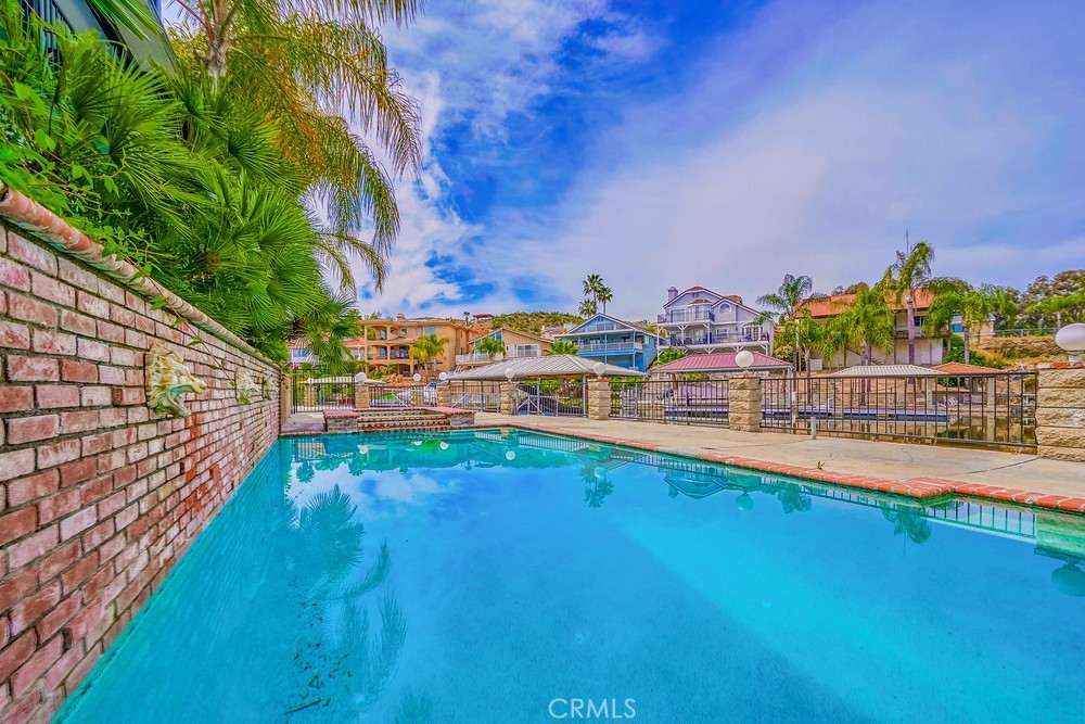 21975 Strawberry Lane