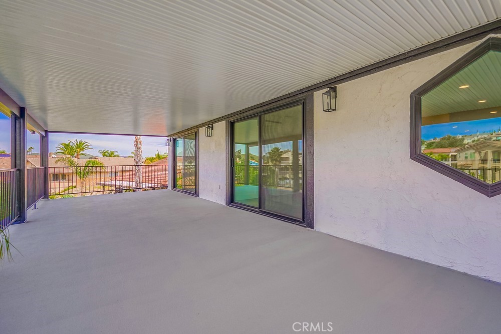 21975 Strawberry Lane