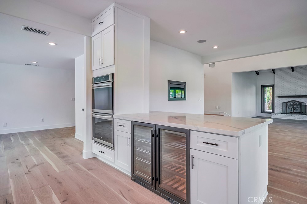 21975 Strawberry Lane