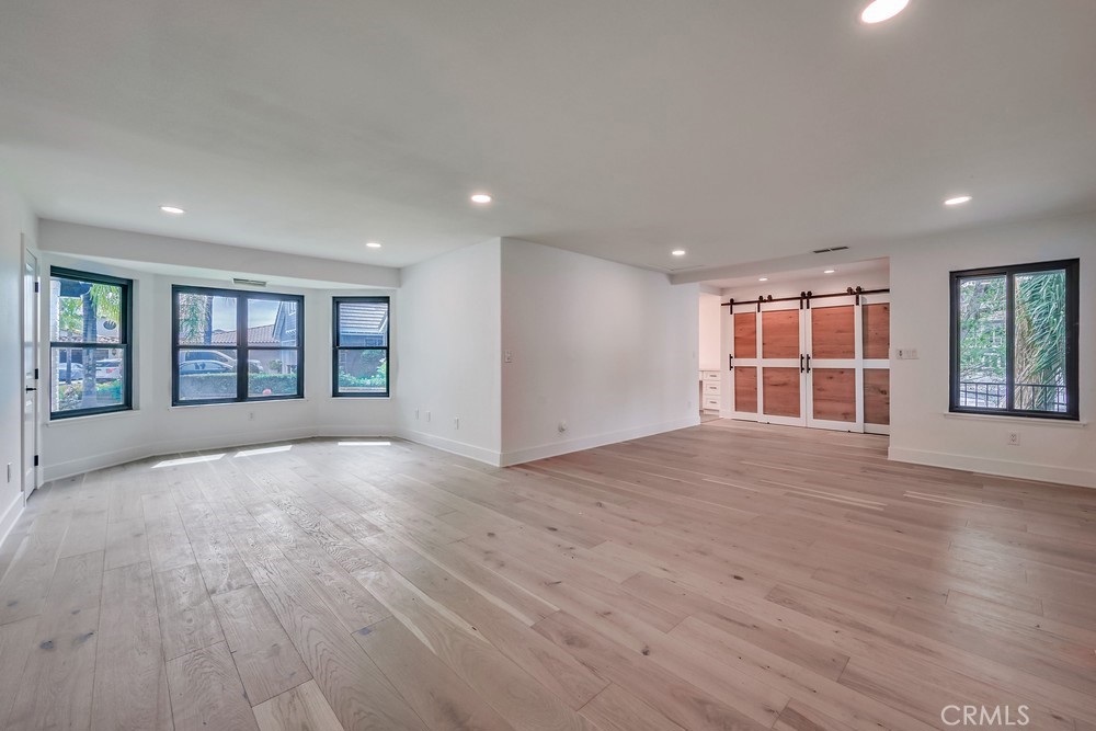 21975 Strawberry Lane